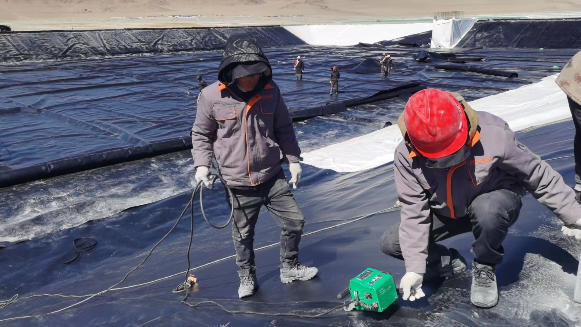 湖南益宏達(dá)新材料有限責(zé)任公司,HDPE、土工布、土工膜、土工格柵、排水網(wǎng)