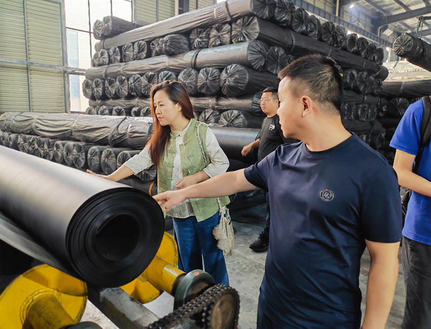 湖南益宏達新材料有限責任公司,HDPE、土工布、土工膜、土工格柵、排水網